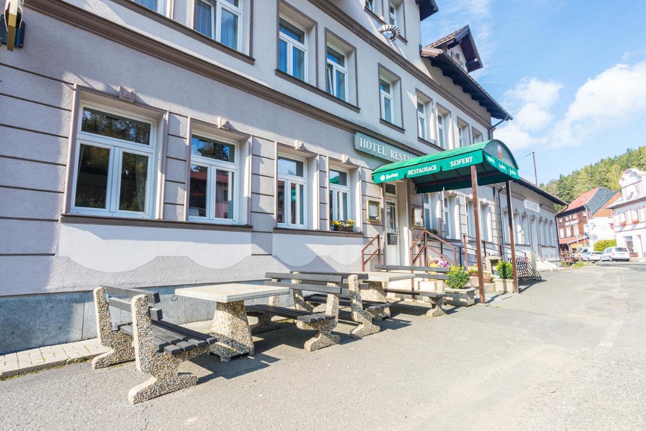 Hotel Seifert Nové Hamry Екстериор снимка