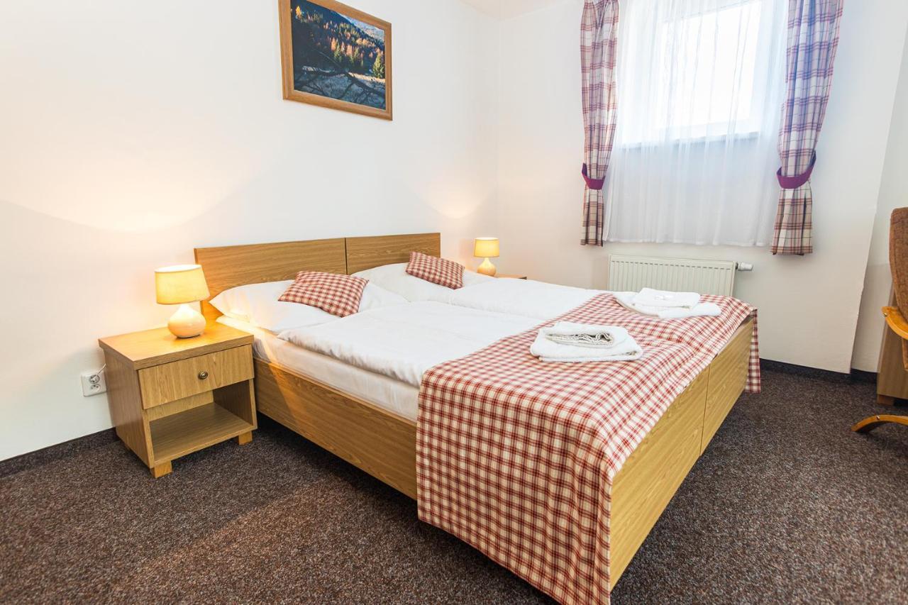 Hotel Seifert Nové Hamry Екстериор снимка