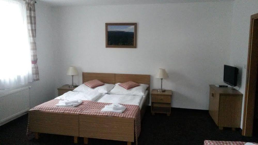 Hotel Seifert Nové Hamry Екстериор снимка